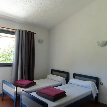 Les Aveilles Hotel 2*