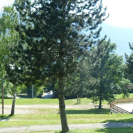 Les Aveilles ホテル 2*