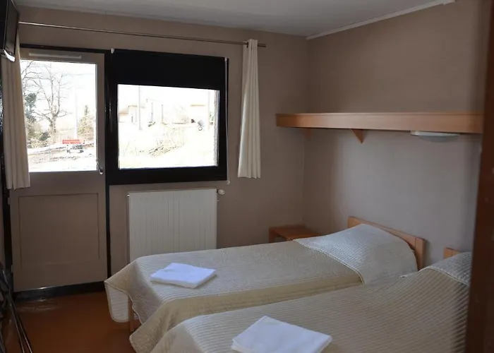 Les Aveilles Hotel 2*